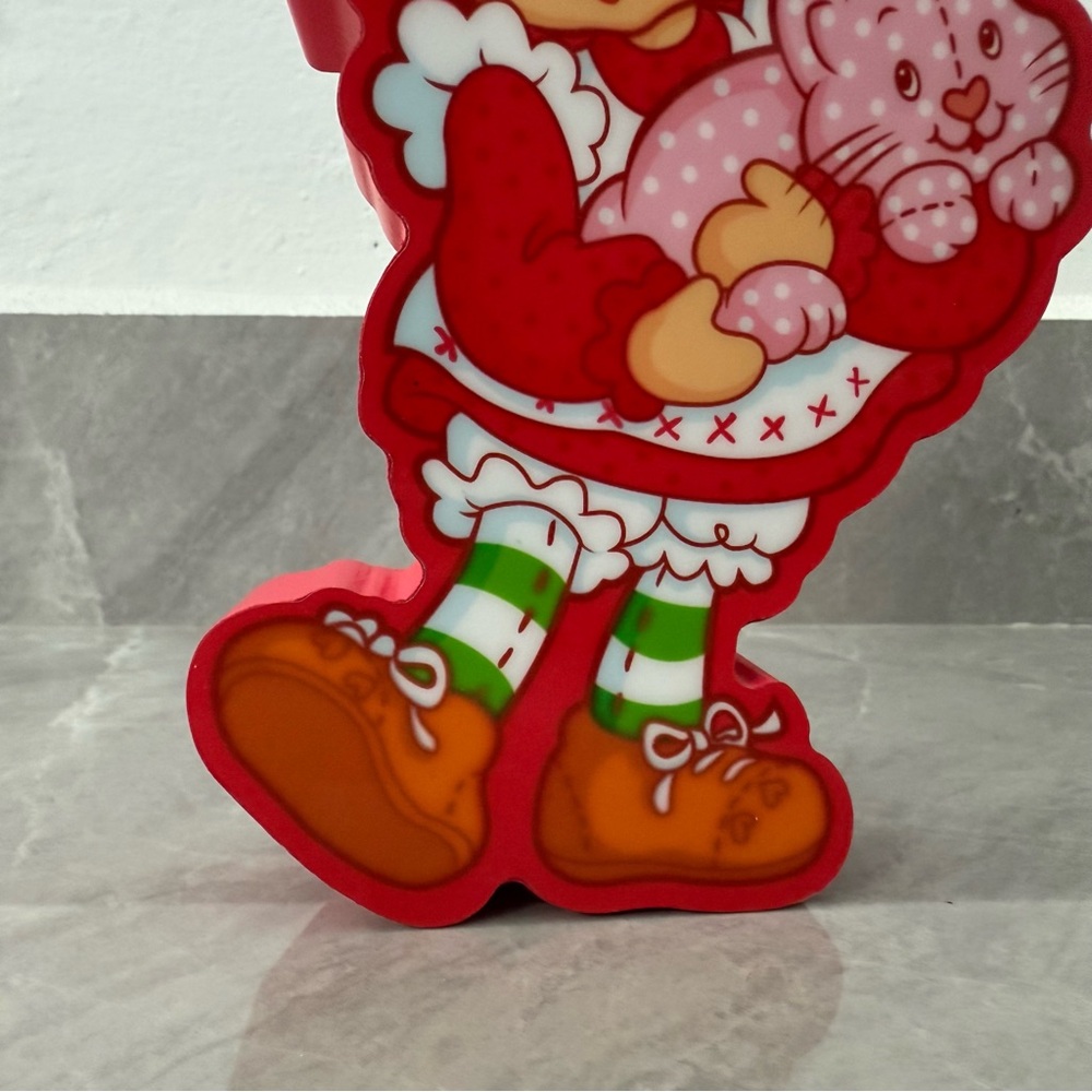Strawberry Shortcake Cat Wooden Lacquer Figure Wall Hanging Table Home Decor - Picture 3 of 13